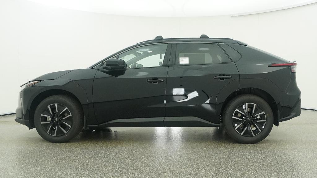 New 2026 Midnight Black Metallic Toyota XLE image 45