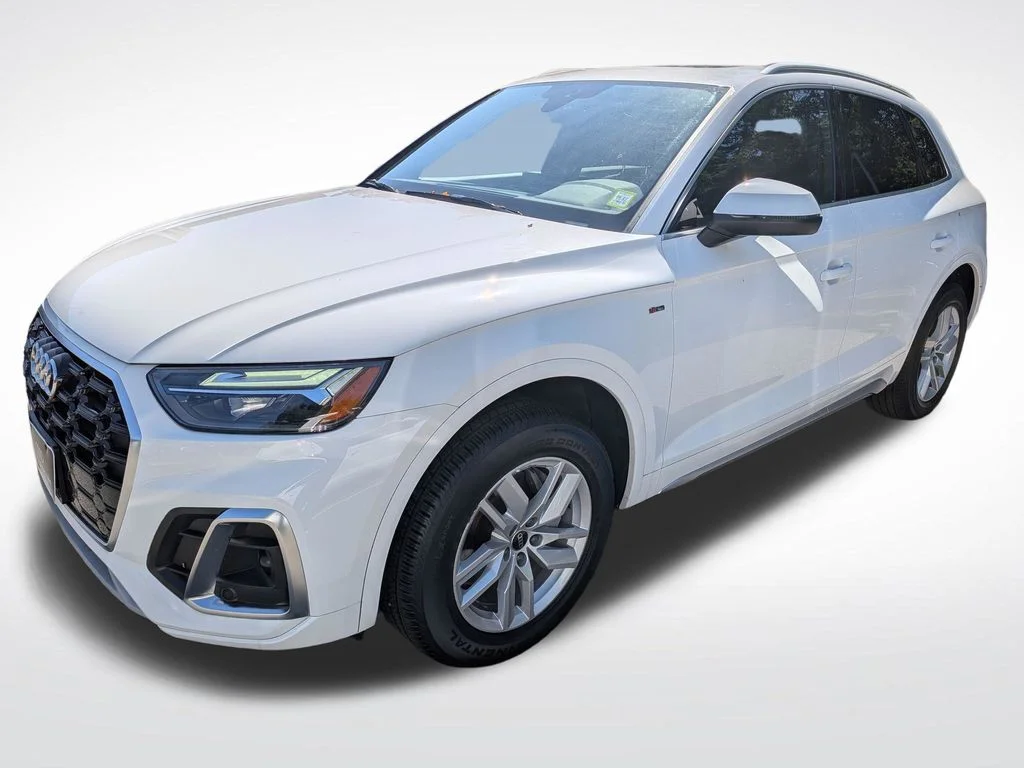 Used 2023 White Audi 45 S line Premium image 8
