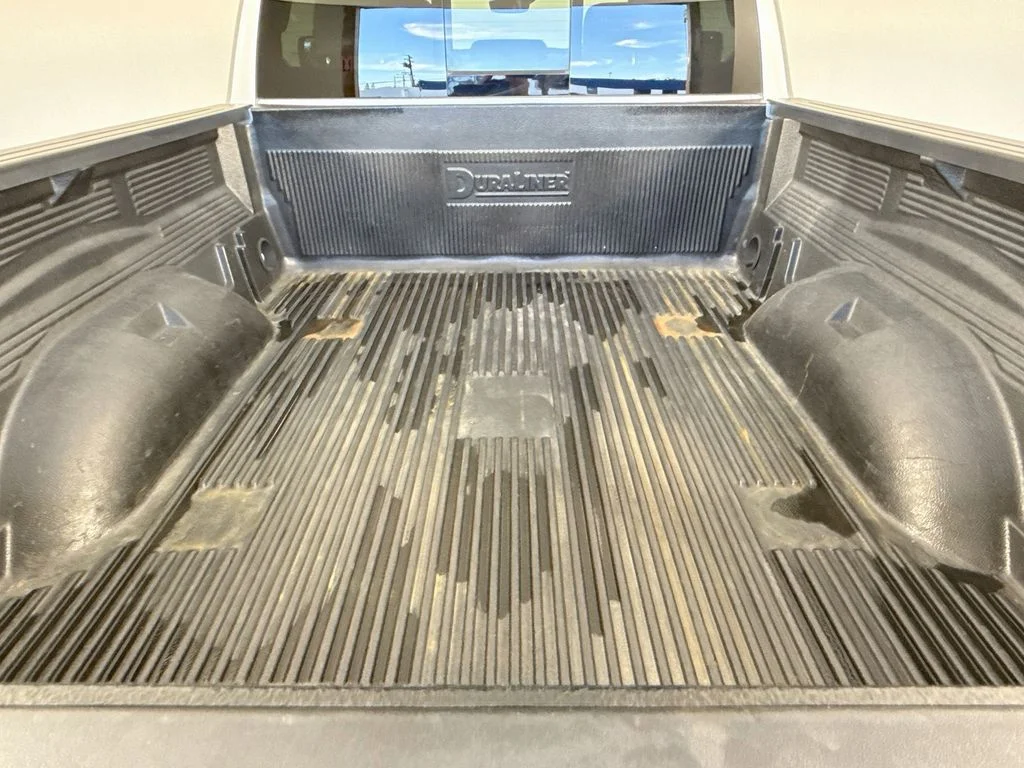 Used 2022 Silver Ram Laramie image 25