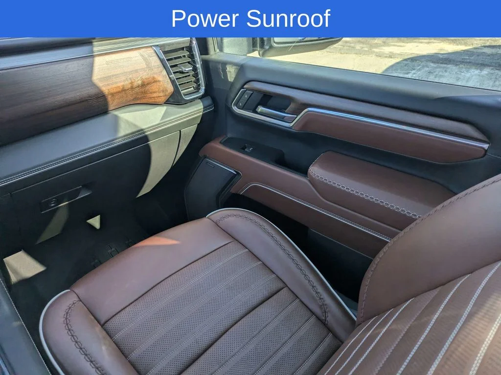 Used 2025 Silver GMC Denali Ultimate image 18