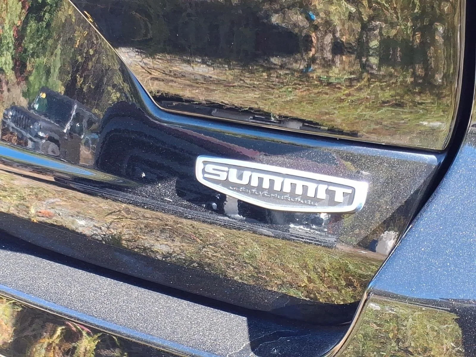 Used 2023  JEEP Summit Reserve image 13