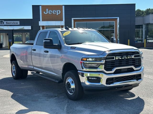 New 2026 Silver-Zynith Exterior Paint RAM Tradesman image 2