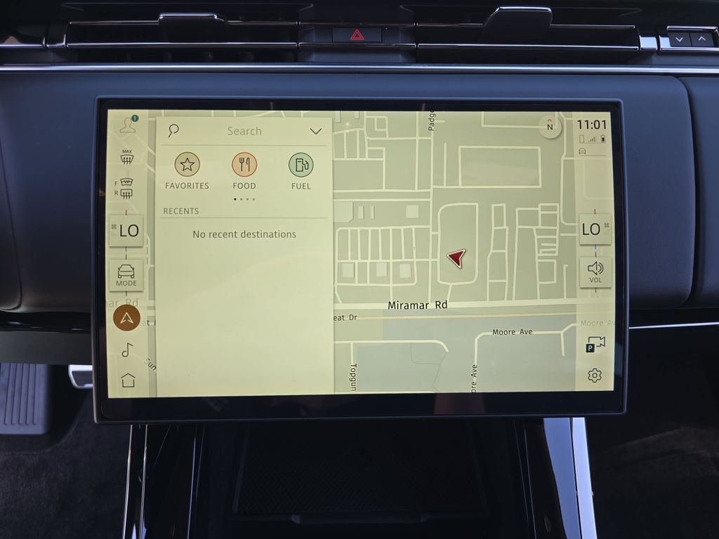 New 2026 Carpathian Grey Land Rover Dynamic SE image 23