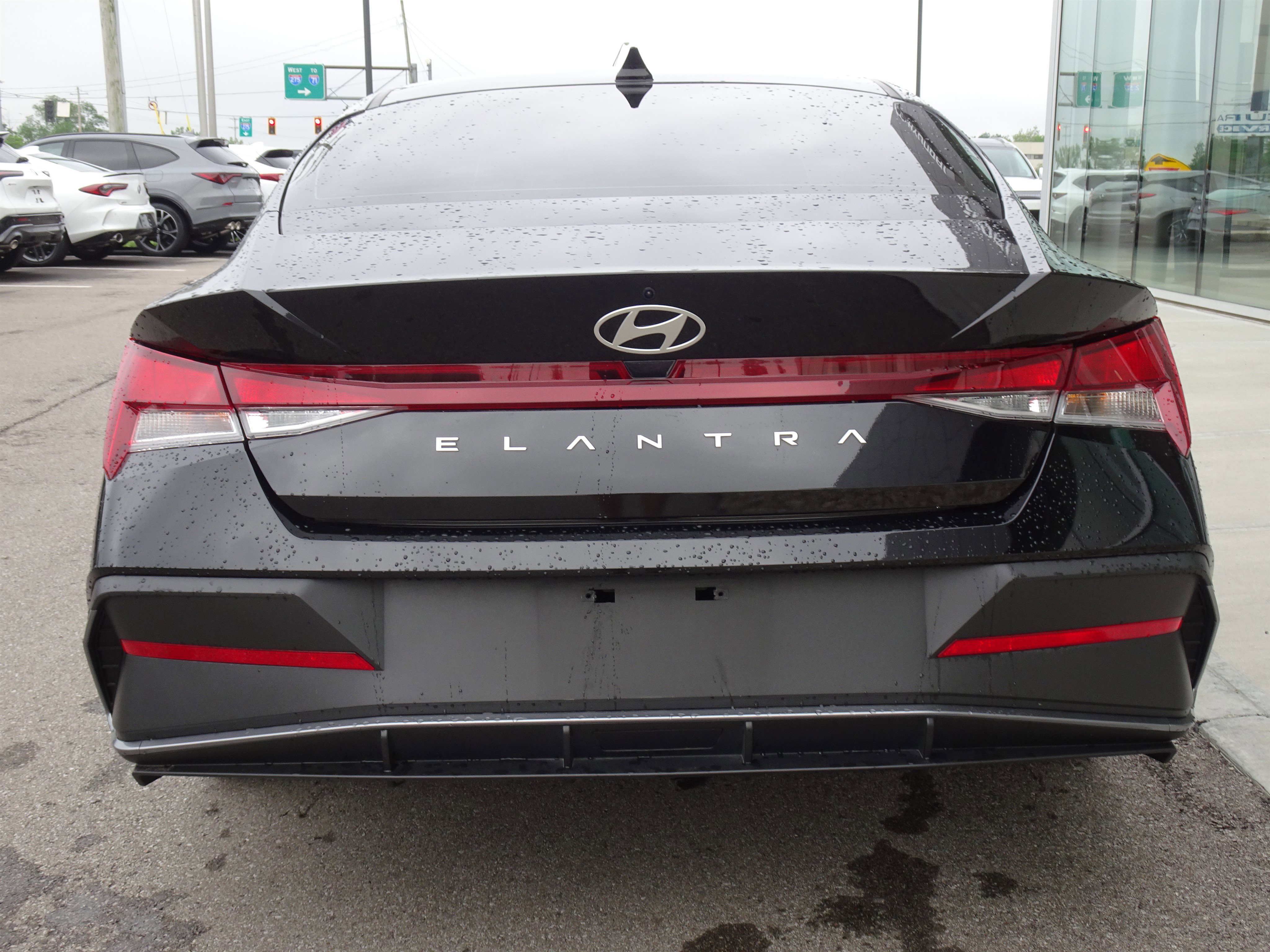 Certified Used 2024 Abyss Black Hyundai SE image 4