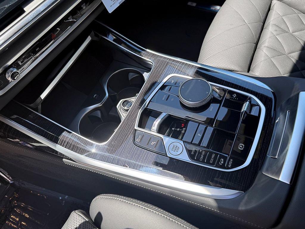 New 2027 Black Sapphire Metallic BMW xDrive40i image 10