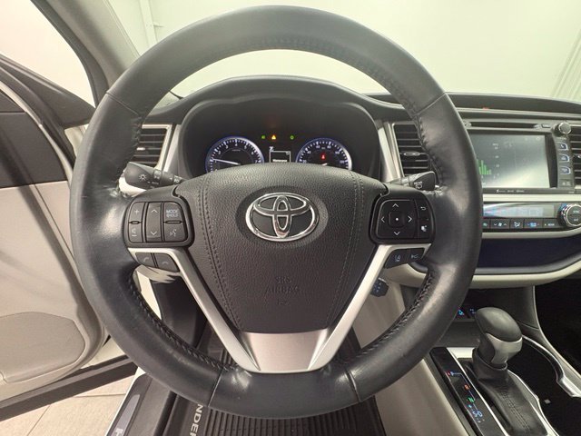 Used 2017 White Toyota Limited image 23