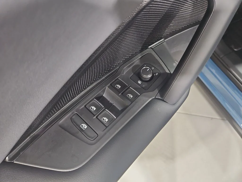 New 2026 Blue Volkswagen 2.0T SE image 11