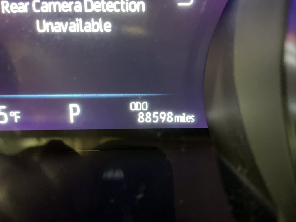 Used 2021  Toyota SE image 25