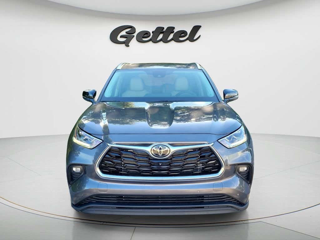 Certified Used 2025 Gray Toyota Limited image 2