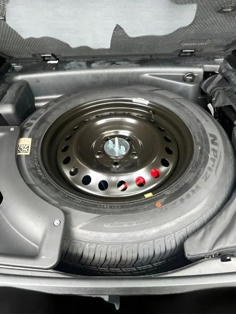 Used 2022 White Jeep 4xe image 34