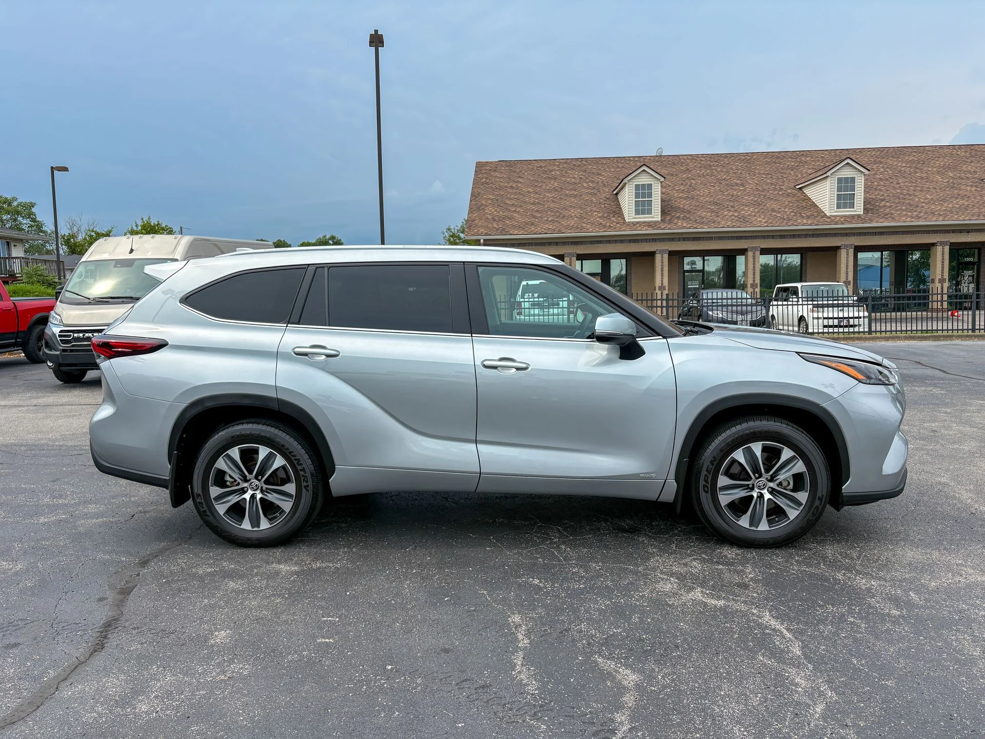 Used 2024 Silver Toyota XLE image 14