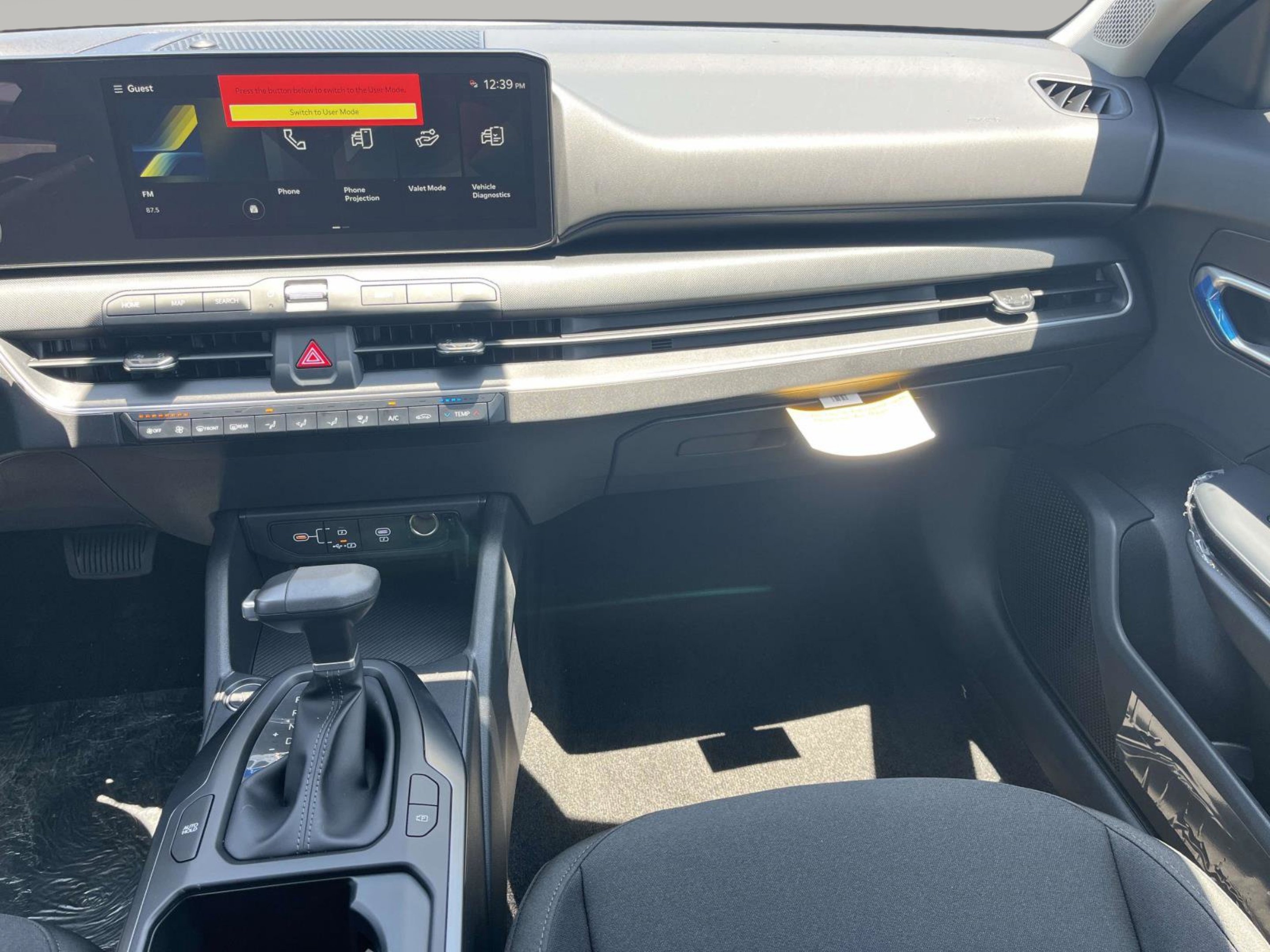 New 2026 Snow White Pearl Kia LXS image 10