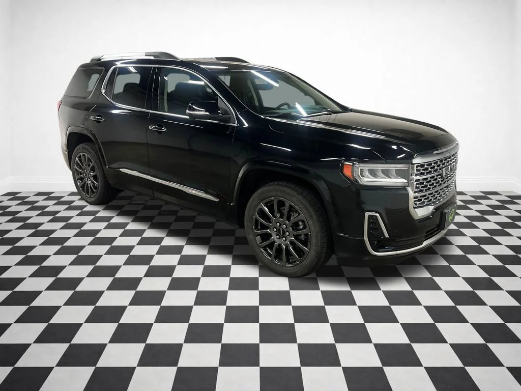 2023 GMC Acadia Denali AWD's photo