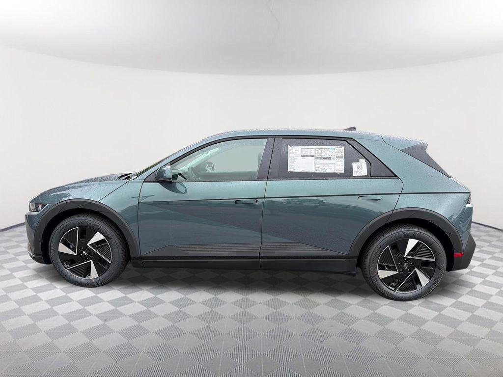 New 2026 Green Hyundai SE image 8