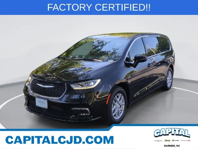 Used 2026 Black Chrysler Select image 1