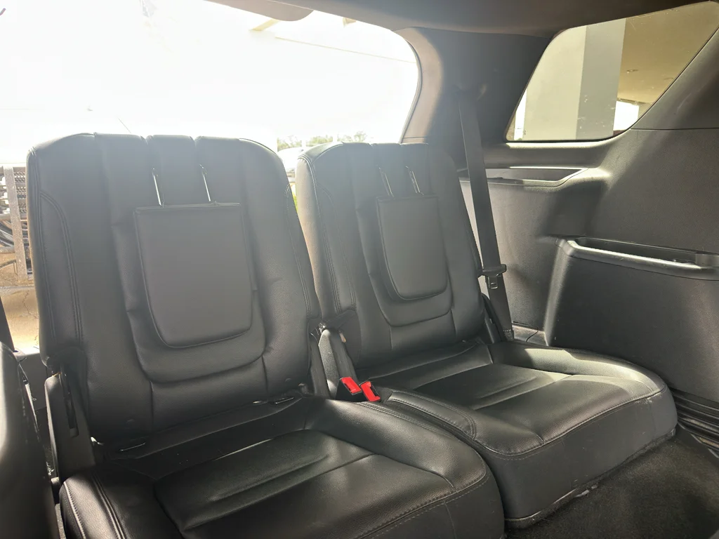 Used 2018 White Platinum Metallic Tri-Coat Ford XLT image 38