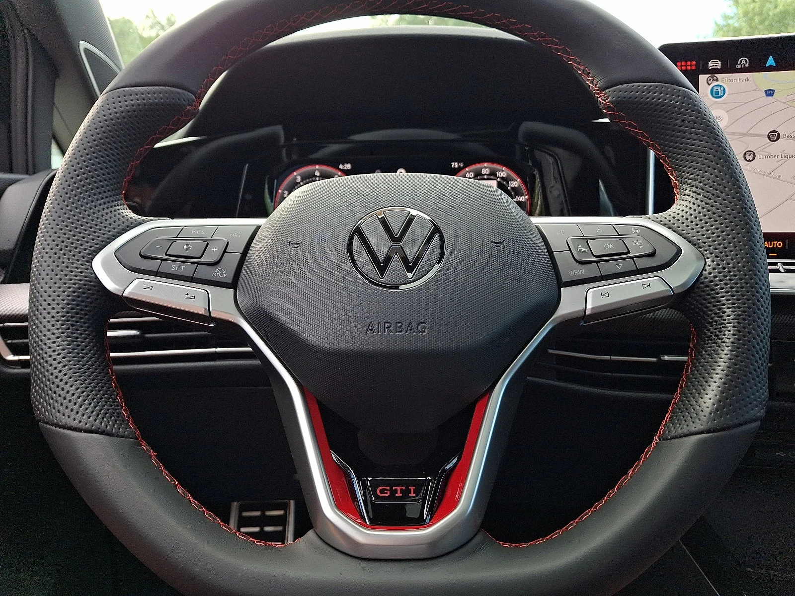 New 2026 Mythos Black Metallic Volkswagen SE image 16
