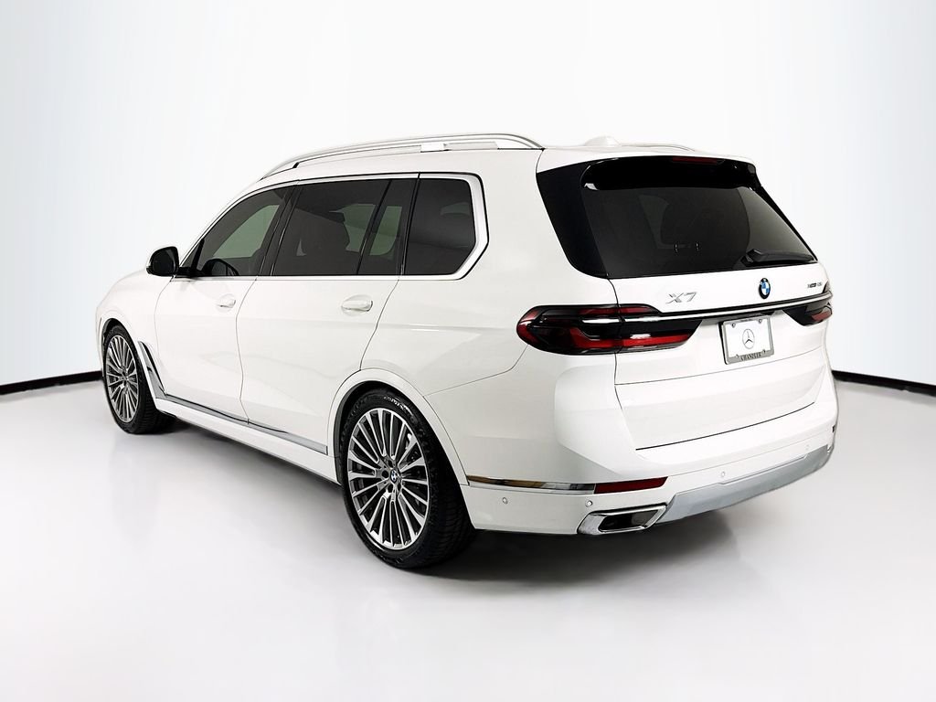 Used 2024 Alpine White BMW xDrive40i image 7
