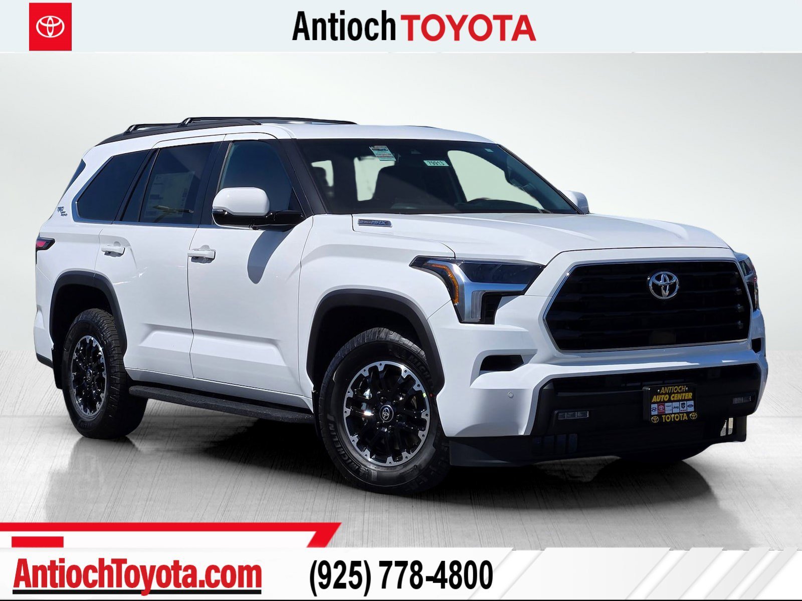 2026 Toyota Sequoia SR5 4WD i-FORCE MAX Hybrid's photo
