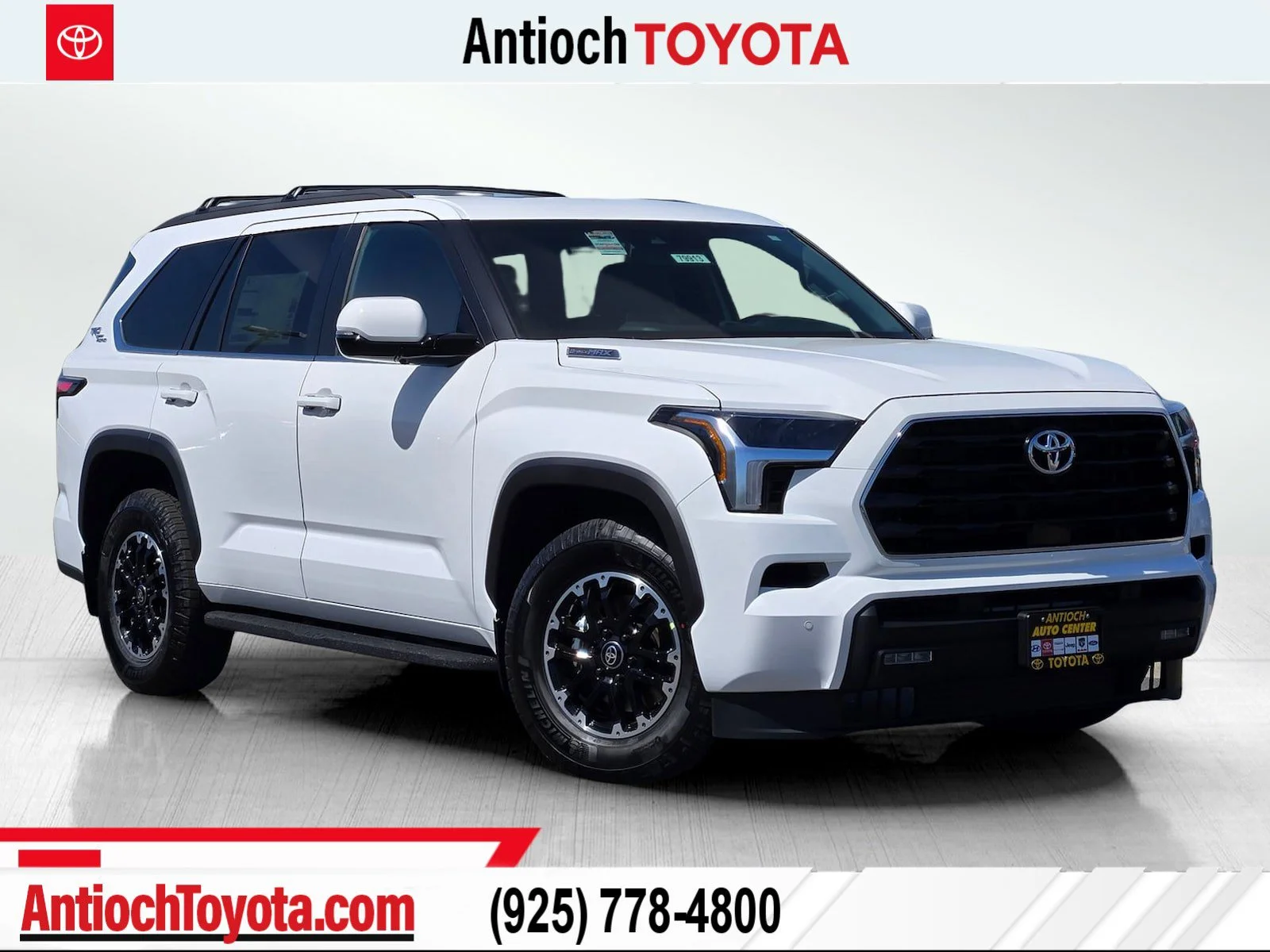 2026 Toyota Sequoia SR5 4WD i-FORCE MAX Hybrid's photo