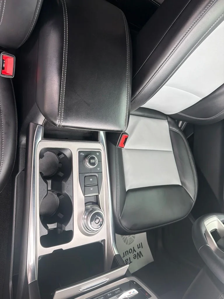 Used 2023 Black Ford XLT image 40