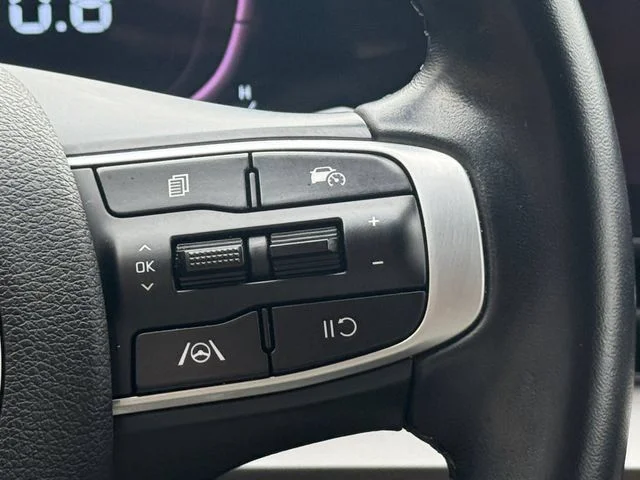 Used 2023 Black Kia EX image 12