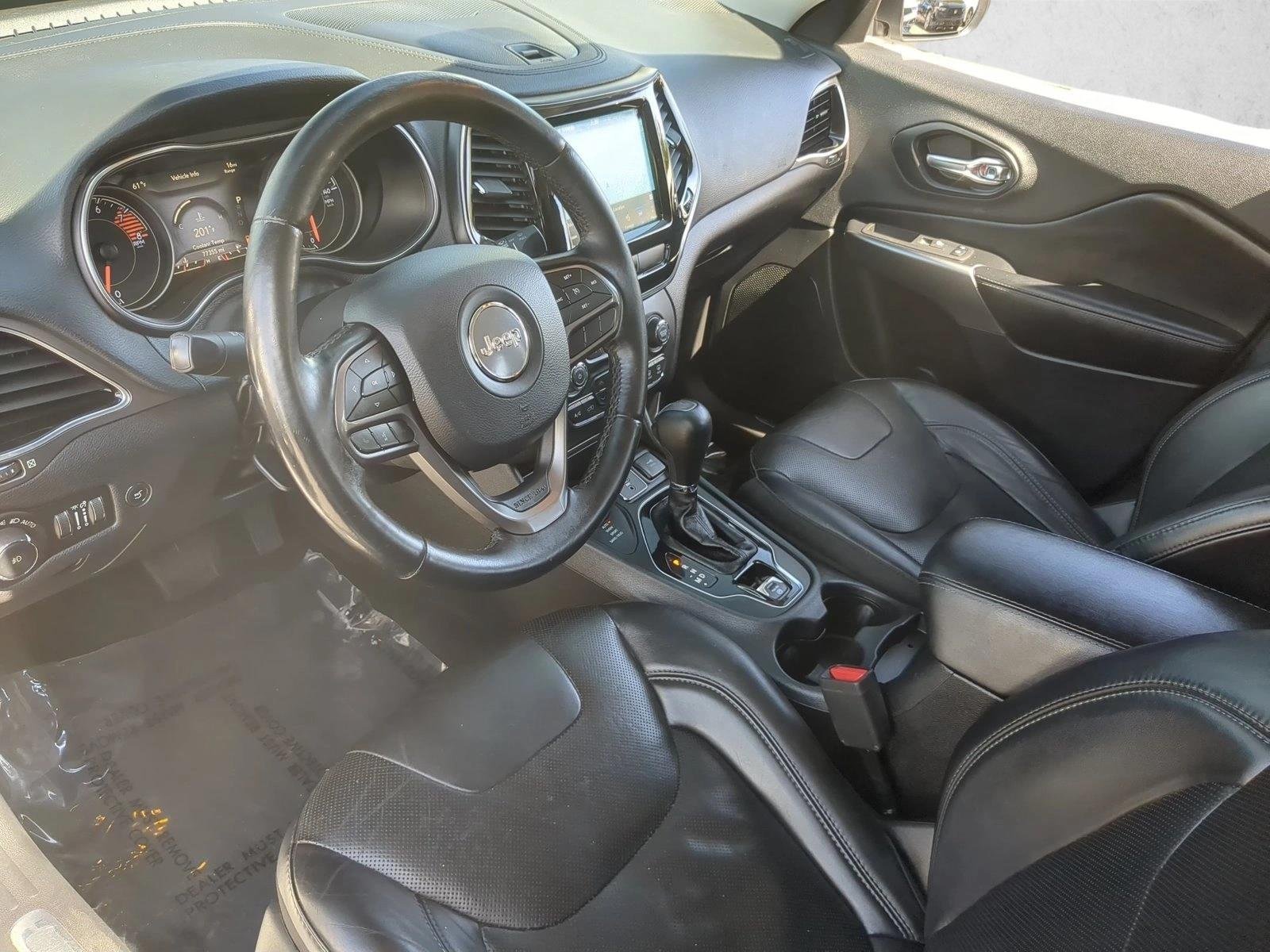 Used 2019 Bright White Clearcoat Jeep Limited image 9
