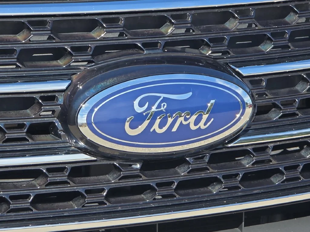 Used 2020 Black Ford XLT image 19