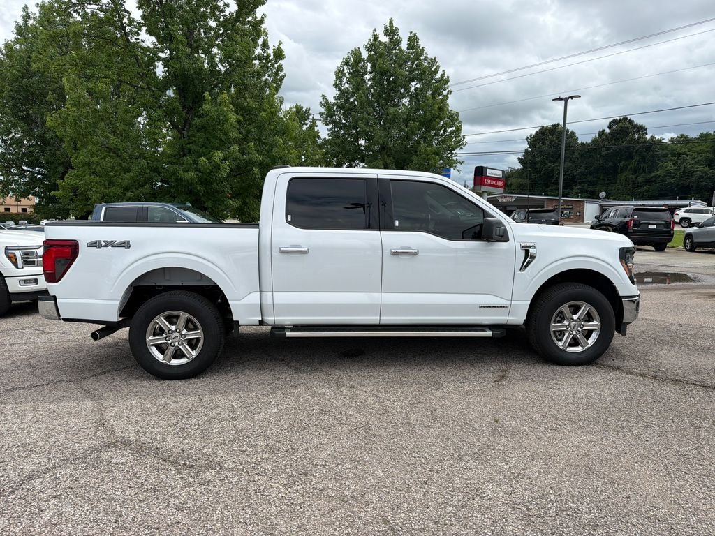 Used 2024 White Ford XLT image 6