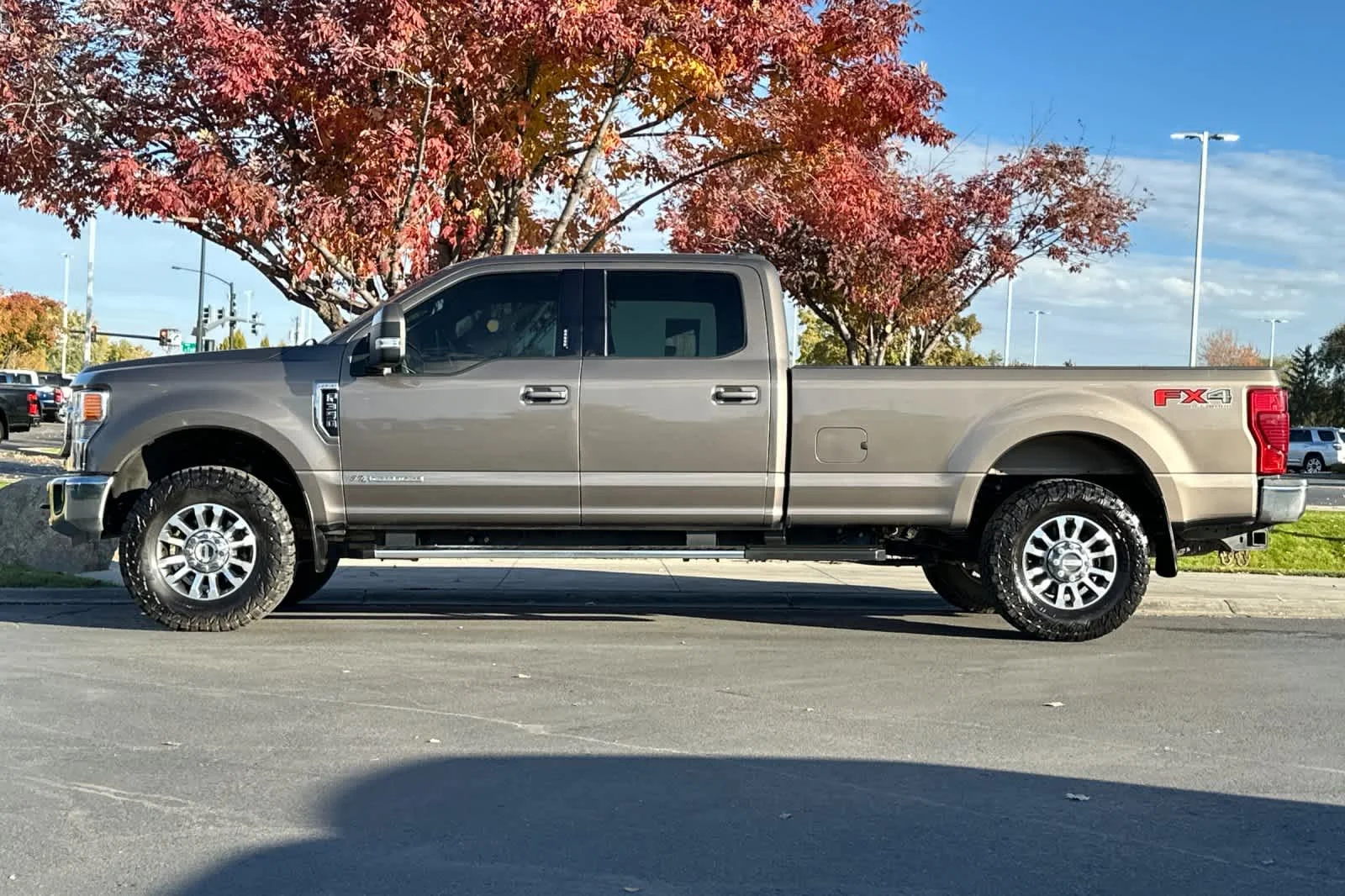 Used 2022 Stone Gray Metallic Ford LARIAT image 5
