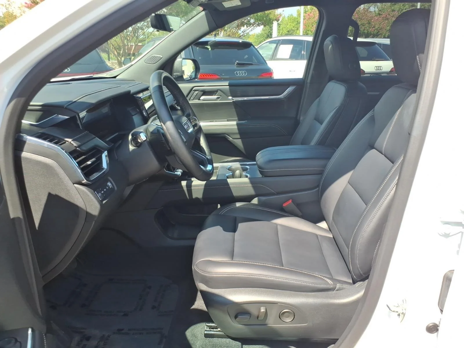 Used 2026 Summit White GMC AWD Elevation image 11