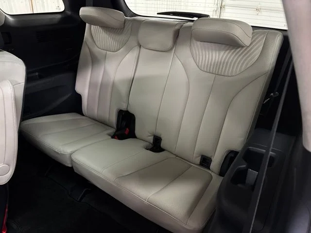 Used 2023 Black Hyundai Calligraphy image 36