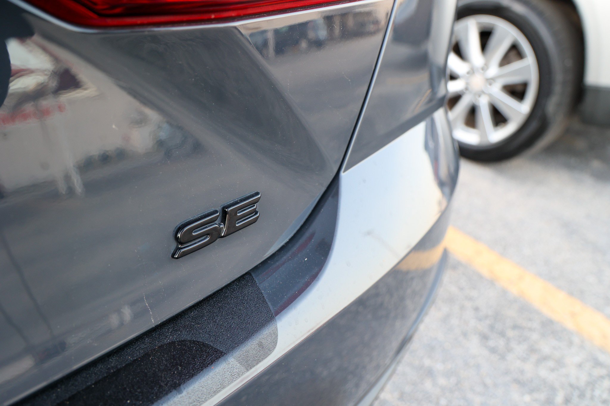 Used 2025 Gray Toyota SE image 10