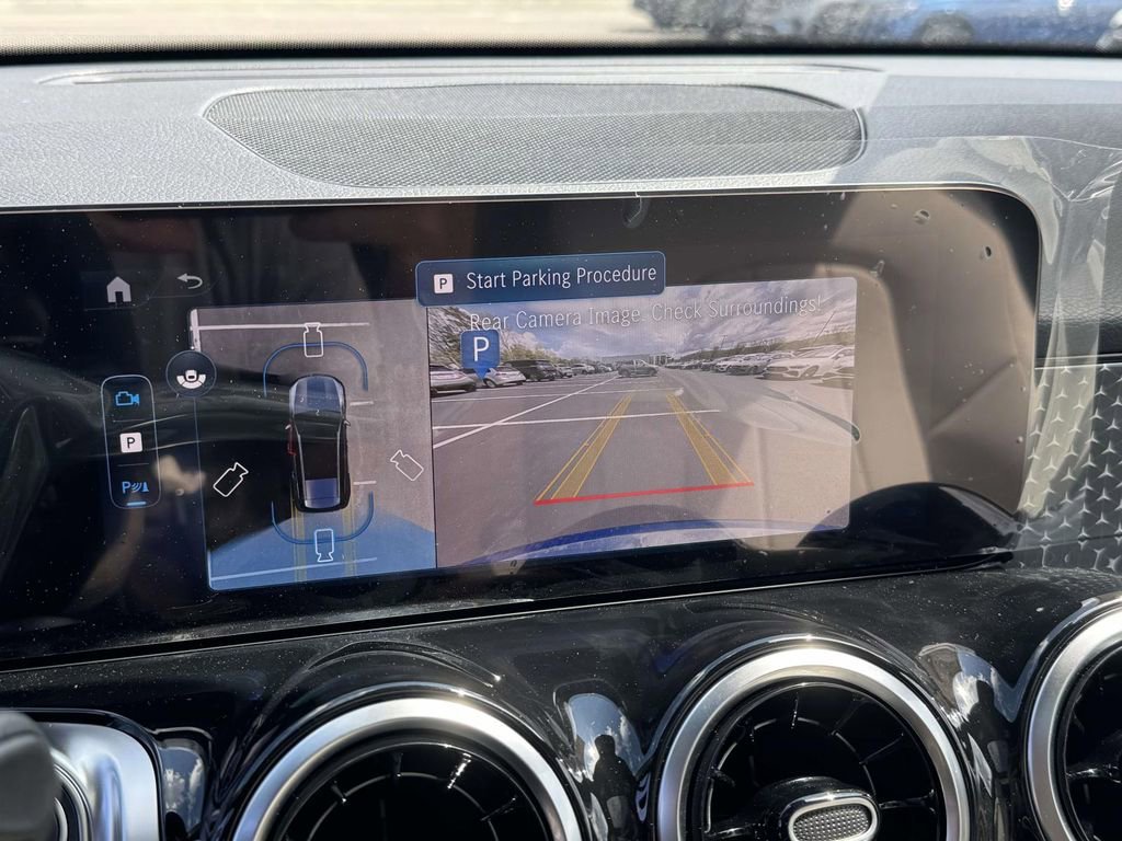 New 2026 Starling Blue Metallic Mercedes-Benz GLB 250 image 27