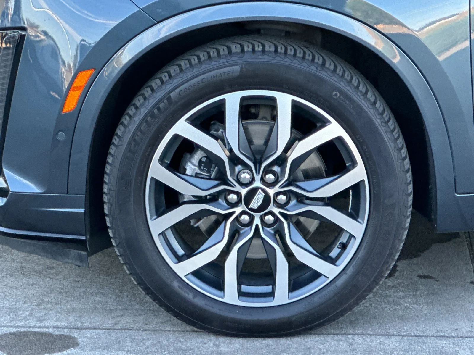 Used 2021 Shadow Metallic Cadillac Sport image 26