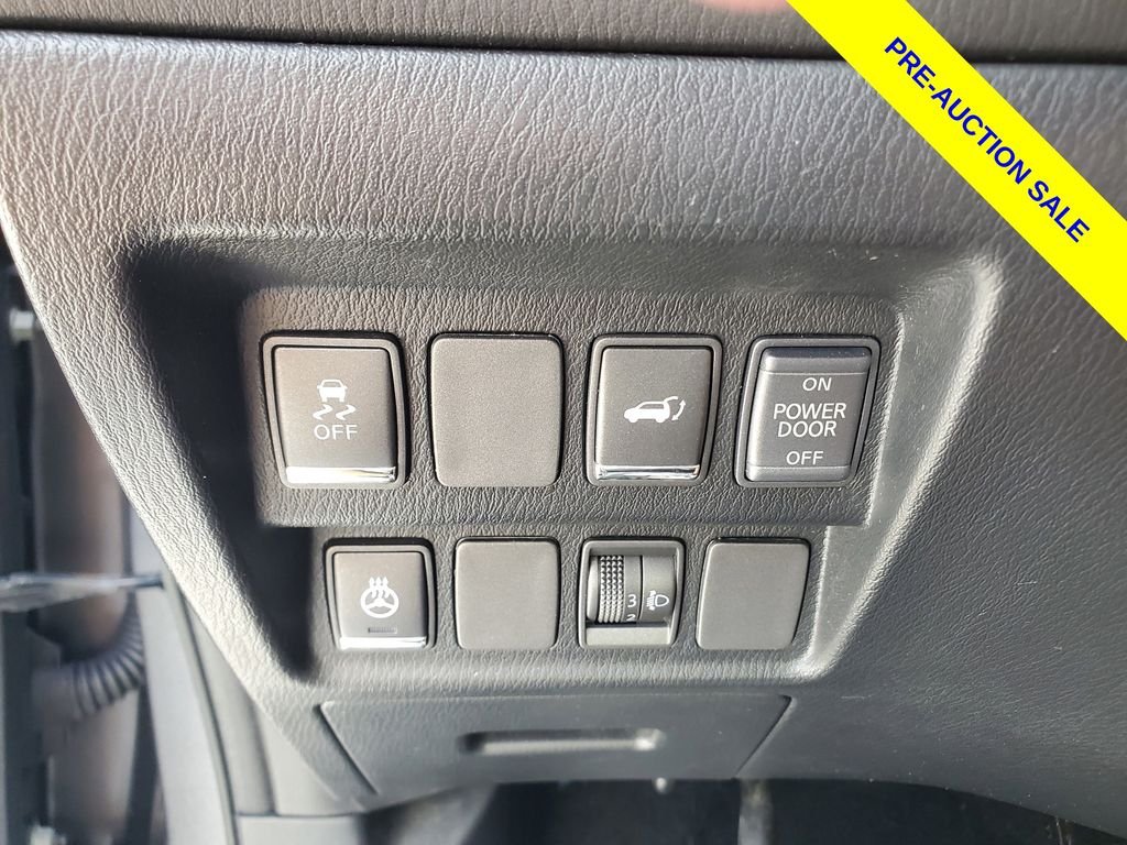 Used 2016 Gray INFINITI Base image 22