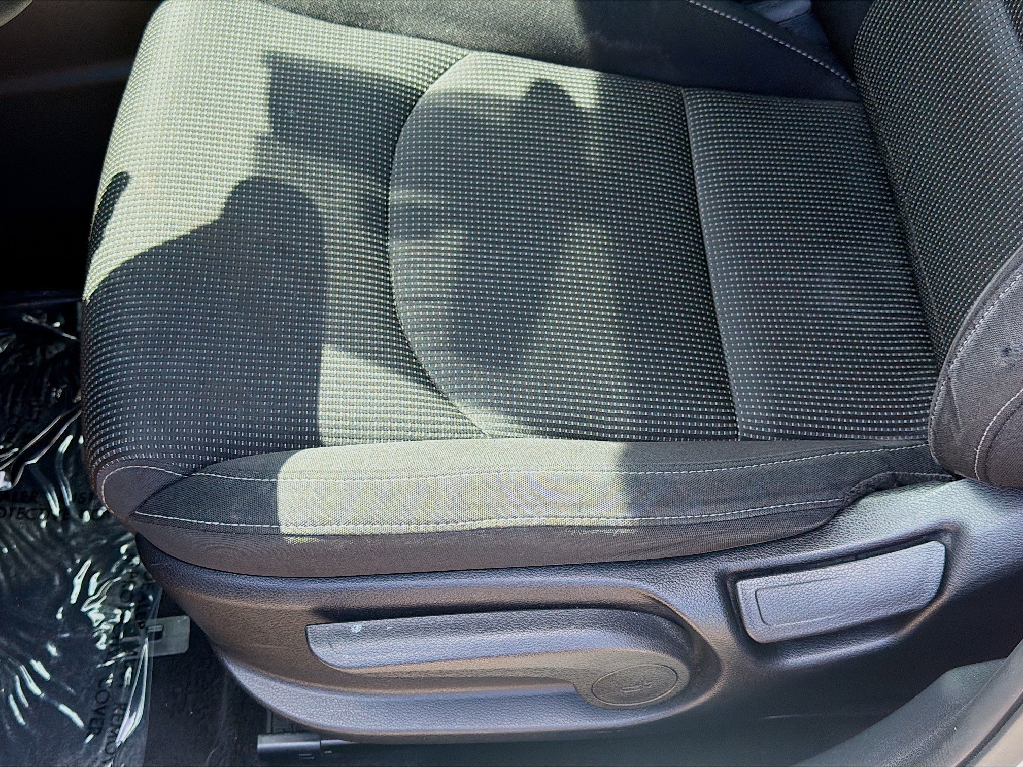Used 2021 Silky Silver Kia LXS image 15