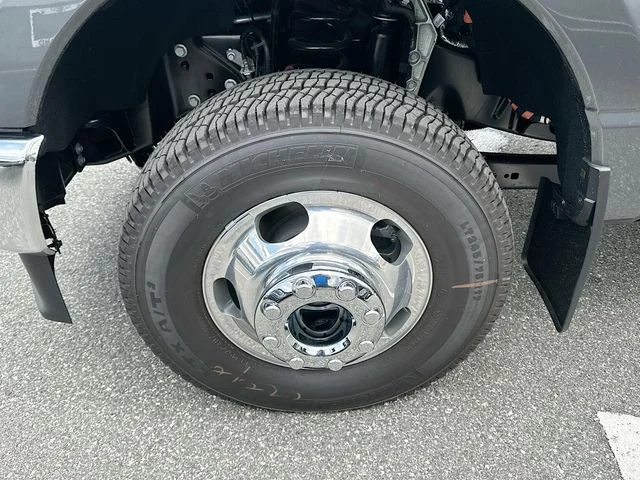 New 2026 Ford F-350SD Lariat