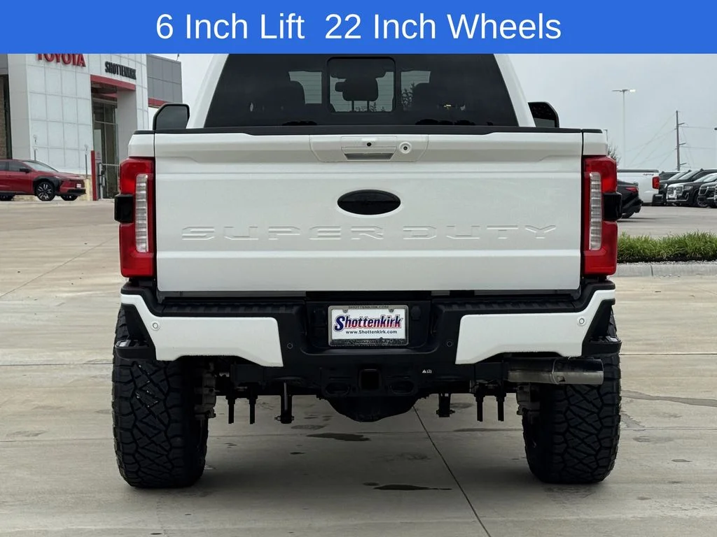 Used 2025 White Ford Lariat image 5
