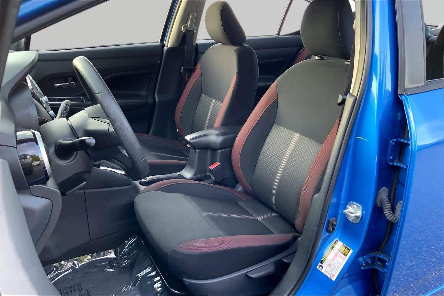 Used 2024 Electric Blue Metallic Nissan SR image 7