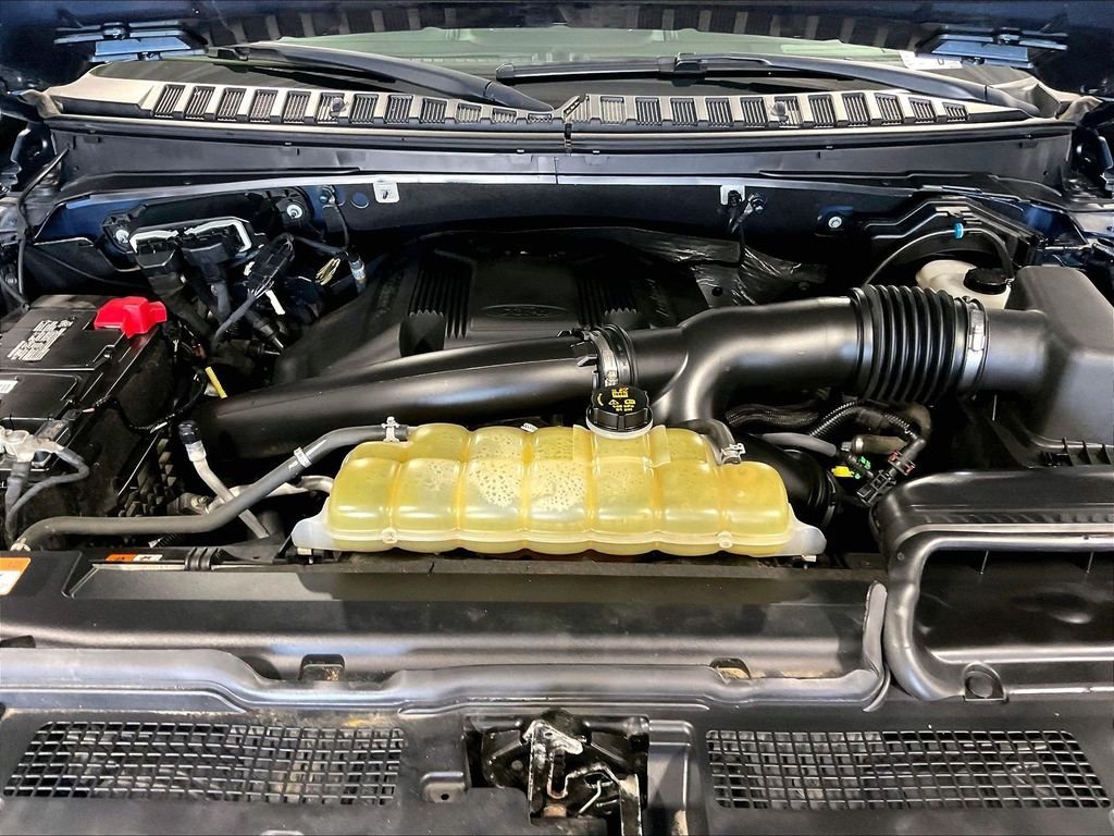 Used 2019 Blue Ford XLT image 31
