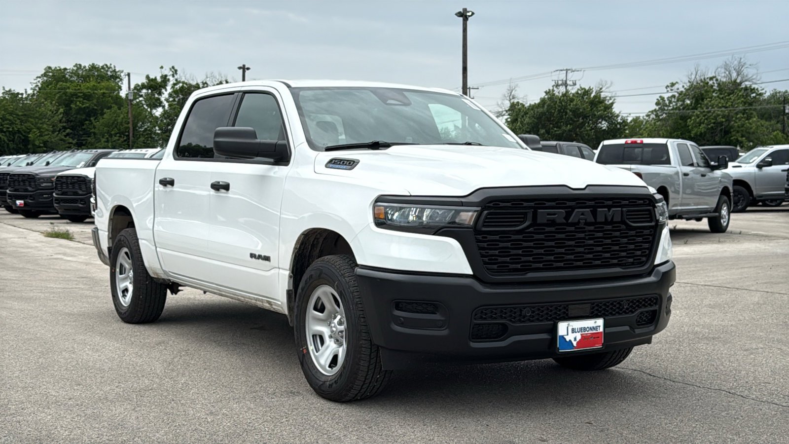New 2026 Bright White Clear-Coat Exterior Paint RAM Tradesman image 3