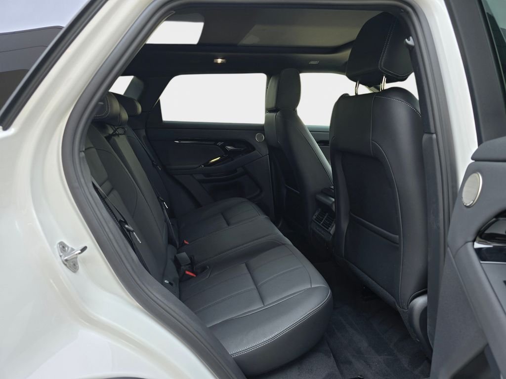 New 2026 Ostuni Pearl White LAND ROVER Hoxton Edition image 11
