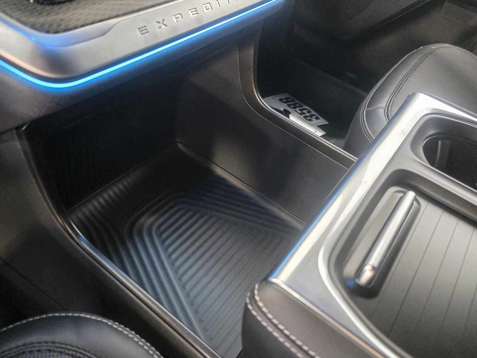 New 2026 White Ford Platinum image 30
