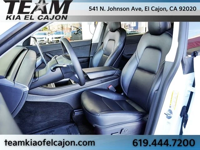 Used 2022  Tesla Long Range image 16