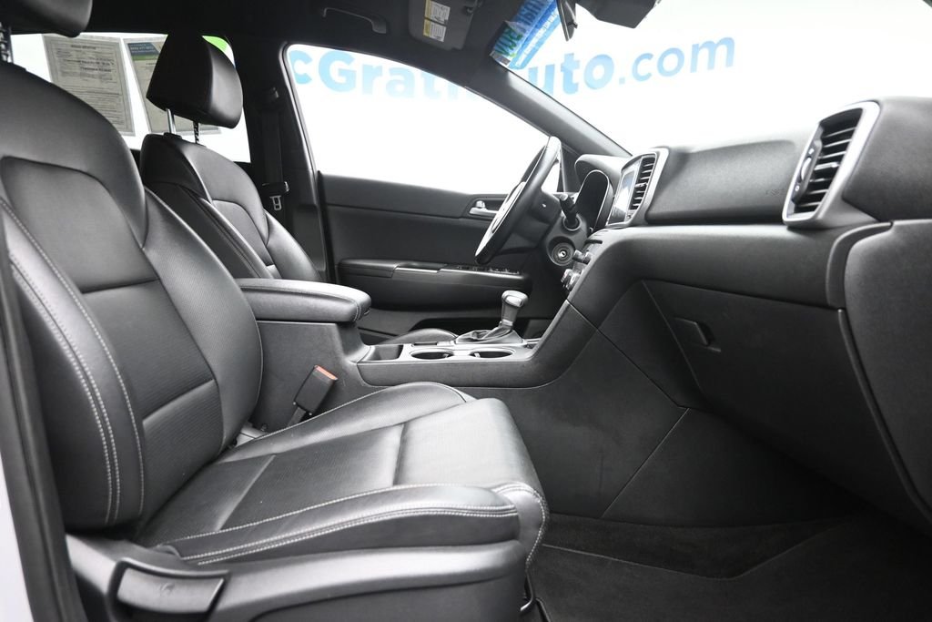 Used 2021 Silver Kia S image 9