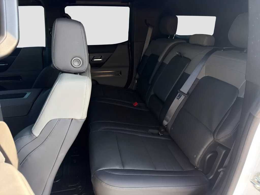 2025 GMC HUMMER EV 2X - Photo 13