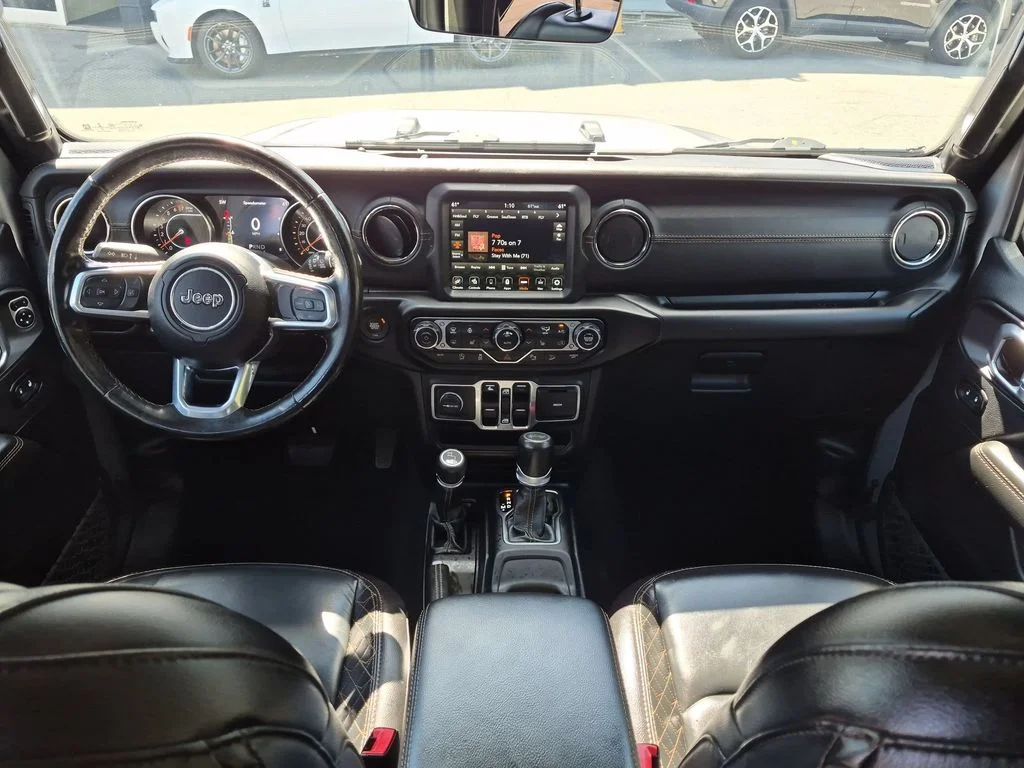 Used 2020 Silver Jeep Unlimited Sahara High Altitude image 18