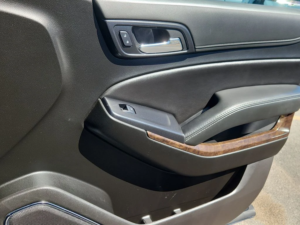 Used 2020 Gray Chevrolet LT image 18