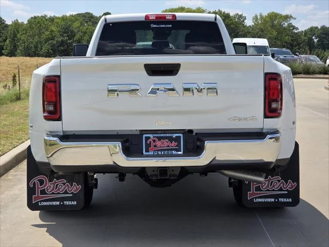 New 2026 Bright White Clear-Coat Exterior Paint RAM Tradesman image 4
